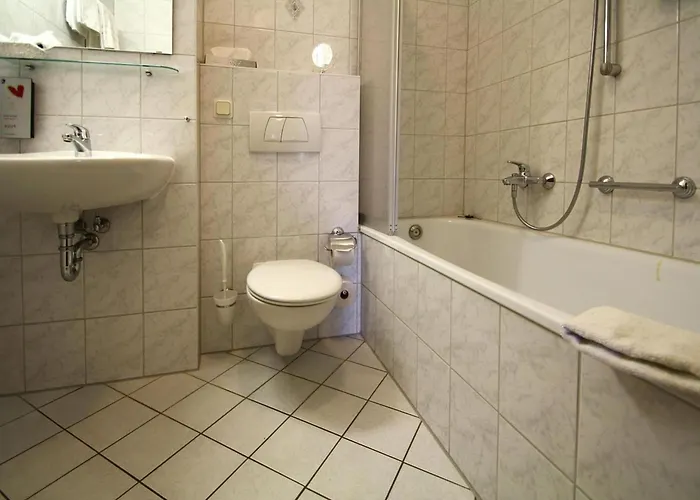 In Mit Einem Gemeinsamen Pool * Tanne