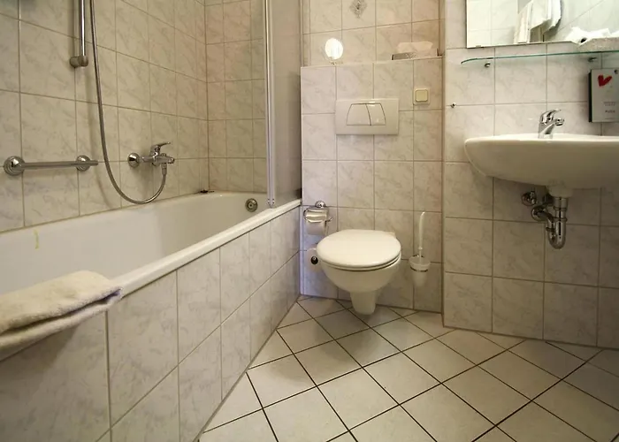 In Mit Einem Gemeinsamen Pool